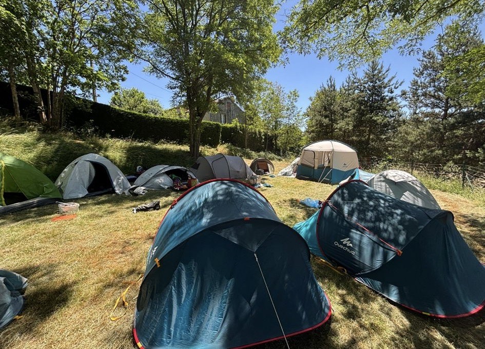 Des activités pour tous les groupes à la base de loisirs de Lavalette